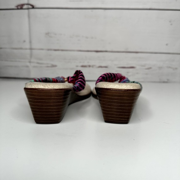 Island Slipper | Farbric Thong Sandal Size 7 Golden Girl Chic | Made in Hawaii - Picture 5 of 9